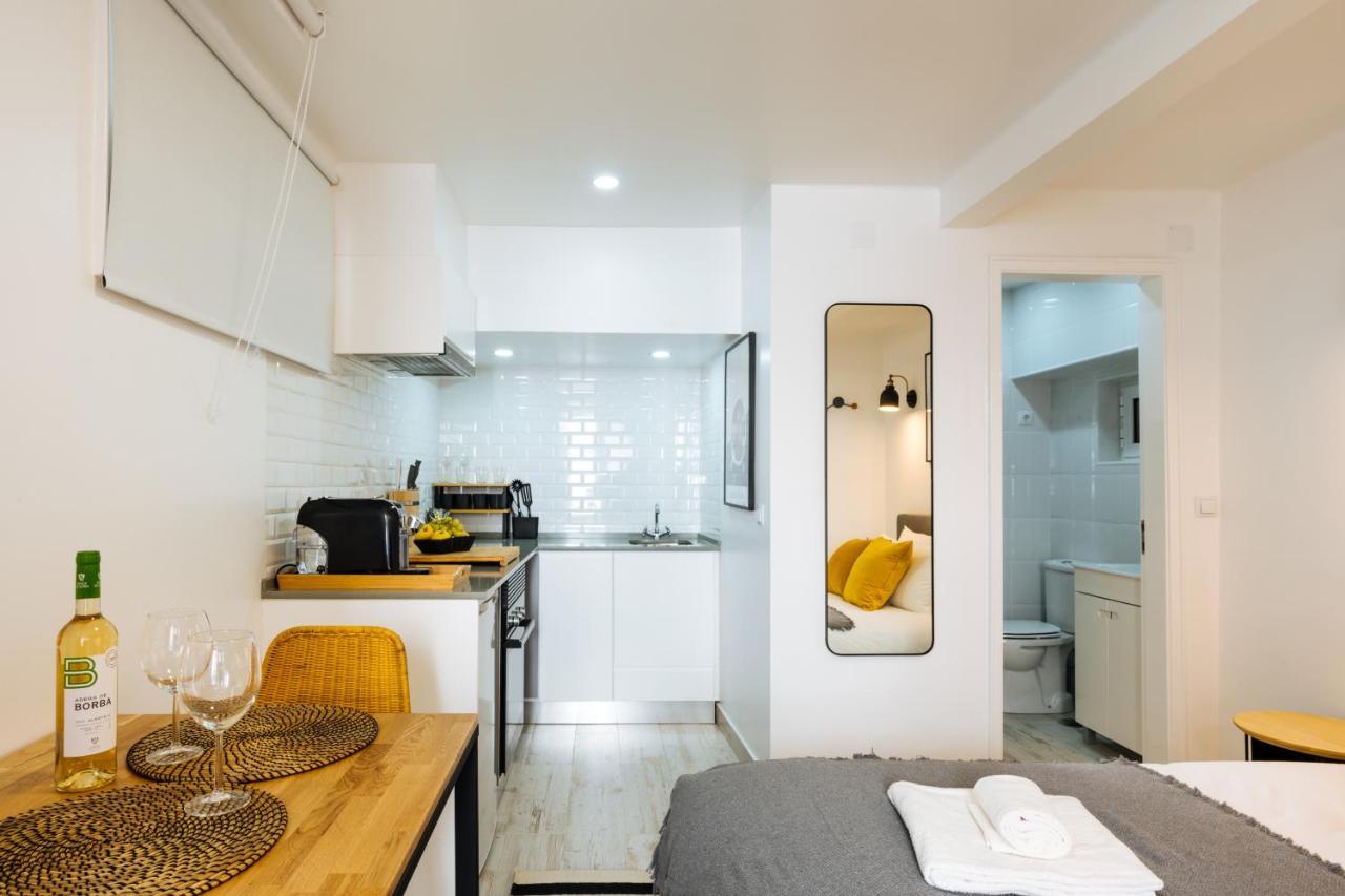 Cozy & Small Studio In The Center Lisboa Extérieur photo