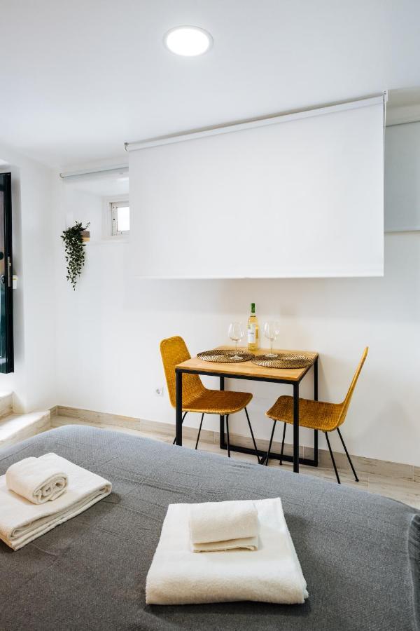 Cozy & Small Studio In The Center Lisboa Extérieur photo