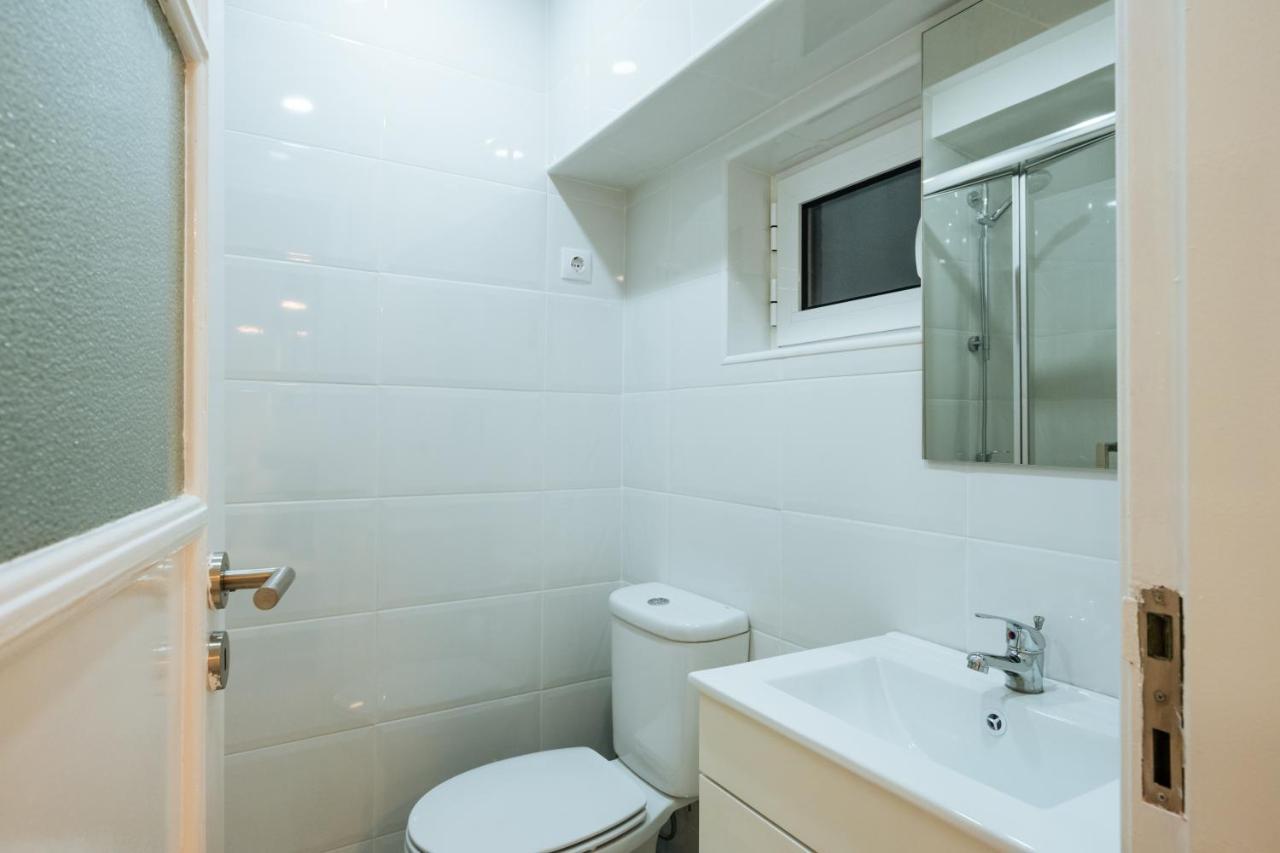 Cozy & Small Studio In The Center Lisboa Extérieur photo